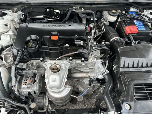 Used 2024 Honda Civic Sport image 17
