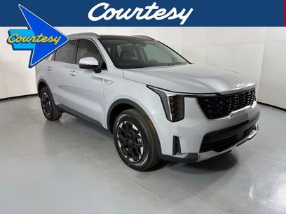 New 2026 Kia Sorento S w/ S Panoramic Sunroof Package