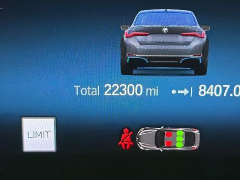Used 2023 BMW i4 eDrive40 RWD image 25