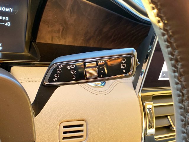 Used 2020 Lincoln Navigator Reserve w/ Luxury Package AWD/4WD image 23