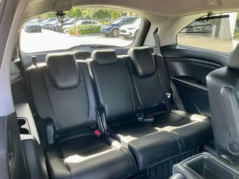 Certified 2022 Honda Odyssey Touring image 19