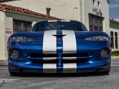 Used 1996 Dodge Viper GTS image 3