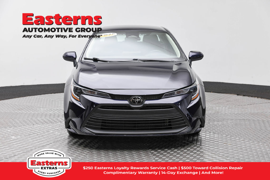 Used 2024 Toyota Corolla LE FWD image 3