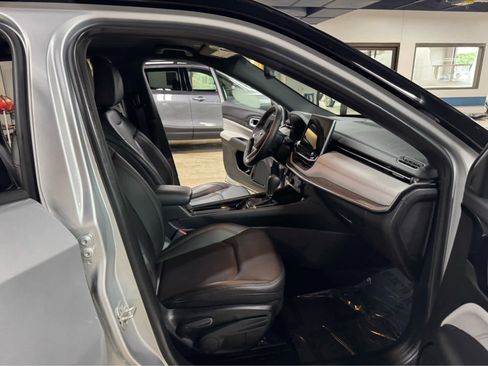 Certified 2024 Jeep Compass Limited image 10