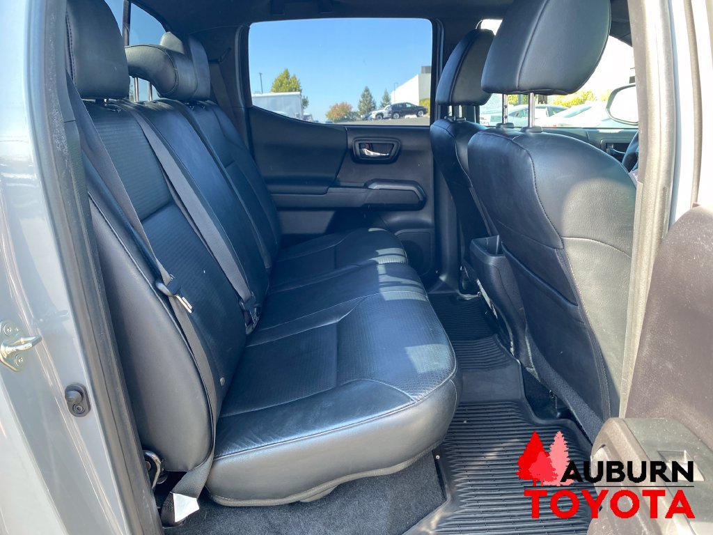 Used 2020 Toyota Tacoma TRD Sport w/ TRD Premium Sport Package AWD/4WD image 20