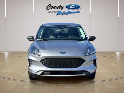 Used 2022 Ford Escape SE w/ Cold Weather Package image 12