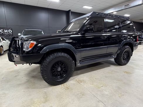 Used 2001 Toyota Land Cruiser AWD/4WD image 12