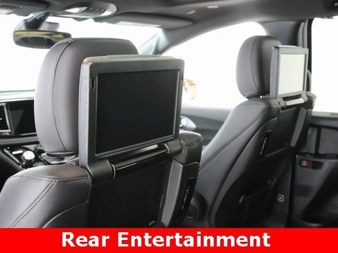 New 2026 Chrysler Pacifica Select image 32