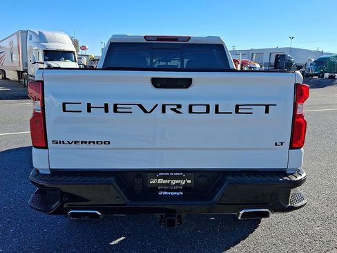 Used 2022 Chevrolet Silverado 1500 LT Trail Boss image 6