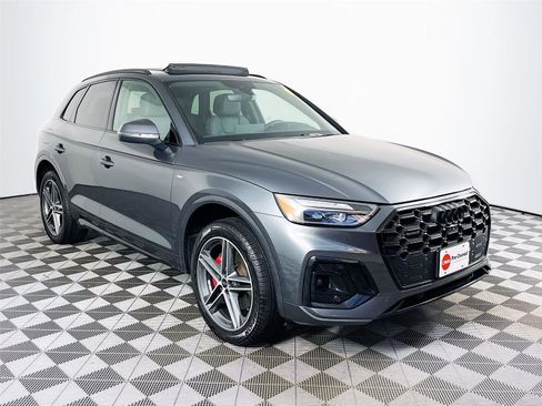 Used 2025 Audi Q5 e Premium Plus w/ Premium Plus Package image 1