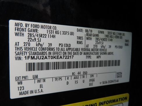 Used 2019 Ford Expedition Limited w/ Equipment Group 302A AWD/4WD image 60