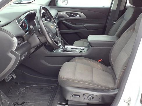 Used 2019 Chevrolet Traverse LT image 9