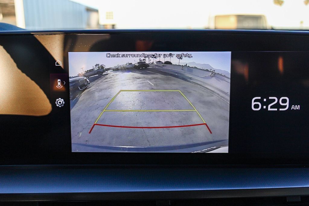 Used 2025 Kia Telluride S FWD image 25
