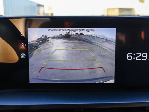 Used 2025 Kia Telluride S FWD image 25