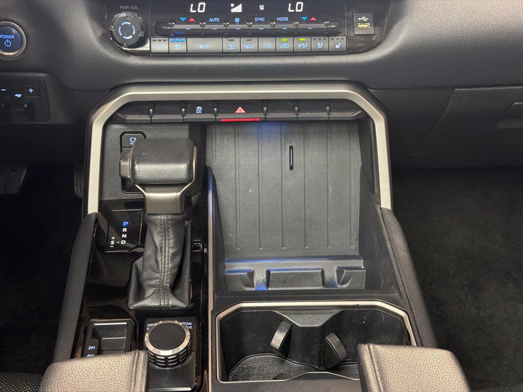 Used 2022 Toyota Tundra Limited AWD/4WD image 15