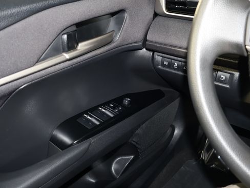 Used 2025 Toyota Camry LE image 33