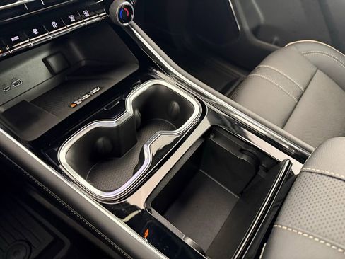 New 2026 Chevrolet Traverse High Country w/ LPO, Floor Liner Package image 33