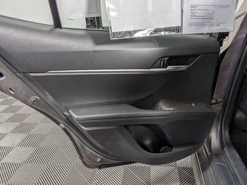Used 2022 Toyota Camry SE w/ Convenience Package image 40