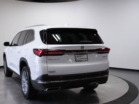Used 2026 Buick Enclave Preferred FWD image 6