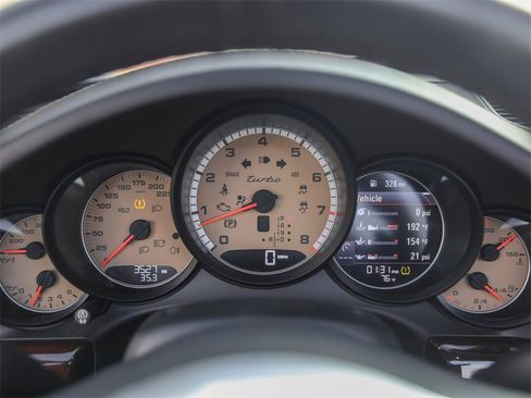 Certified 2015 Porsche 911 Turbo image 21