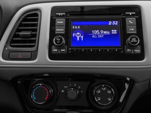 Used 2017 Honda HR-V LX image 11