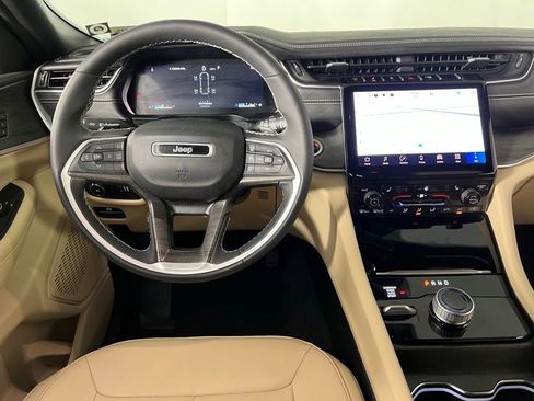 Used 2024 Jeep Grand Cherokee L Limited w/ Trailer Tow Package image 14