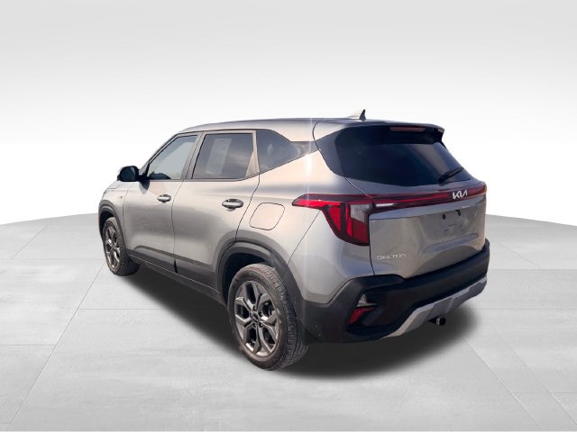 Used 2025 Kia Seltos LX AWD/4WD image 7