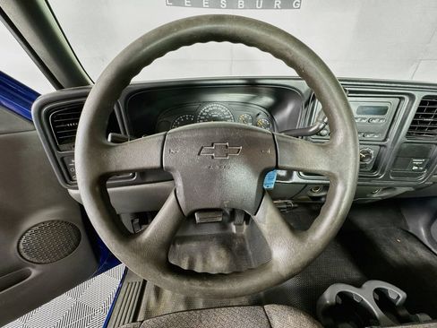Used 2004 Chevrolet Silverado 2500 W/T RWD image 10