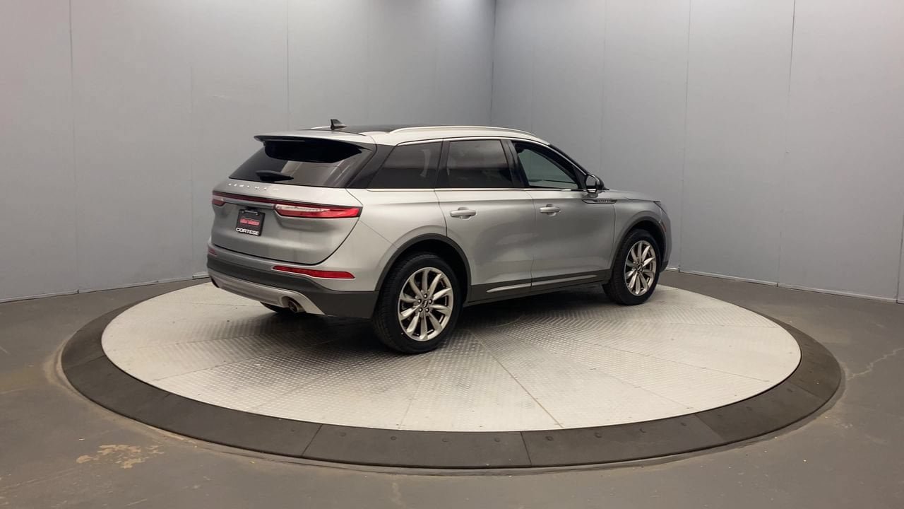 Used 2021 Lincoln Corsair AWD w/ Premium Package image 5
