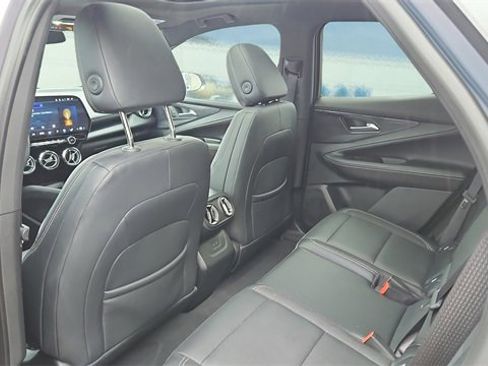 Used 2024 Chevrolet Blazer EV LT image 17