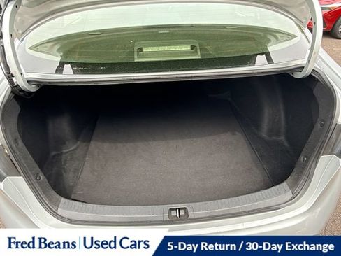 Used 2022 Toyota Corolla SE FWD image 30