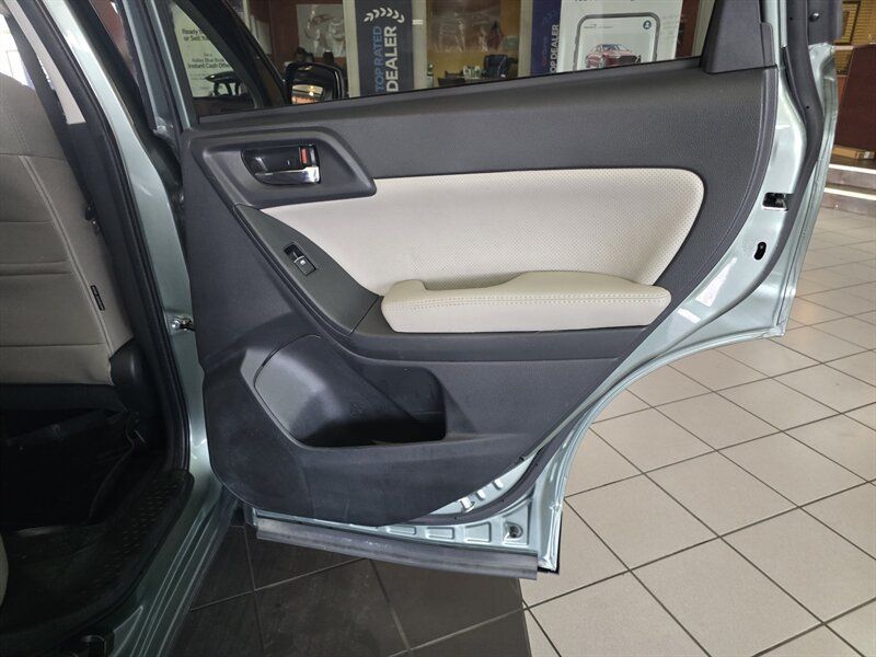 Used 2017 Subaru Forester 2.5i Limited AWD/4WD image 15