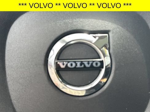 Used 2023 Volvo XC90 B6 Plus w/ Protection Package Premier AWD/4WD image 27
