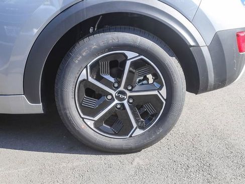 New 2026 Kia Niro EX image 19