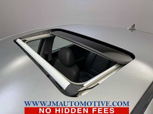 Used 2013 Hyundai Elantra Limited w/ Technology Pkg FWD image 11