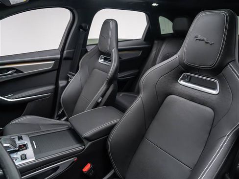 New 2025 Jaguar F-PACE R-Dynamic S AWD/4WD image 15