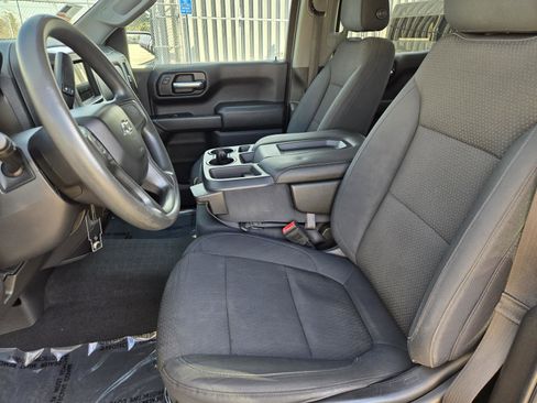 Used 2019 Chevrolet Silverado 1500 Custom Trail Boss w/ Custom Convenience Package image 19