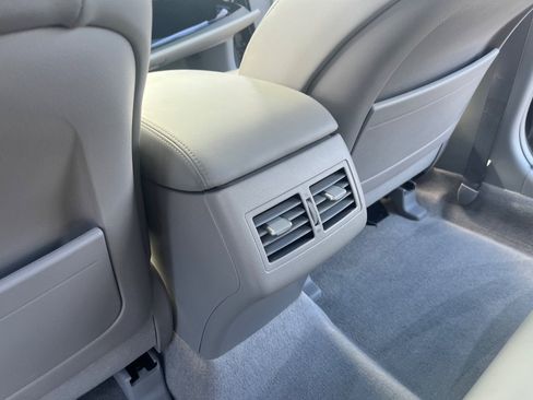 Used 2007 Toyota Camry XLE FWD image 23