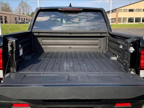 New 2026 Honda Ridgeline Black Edition image 14