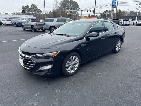 Used 2024 Chevrolet Malibu LT image 3