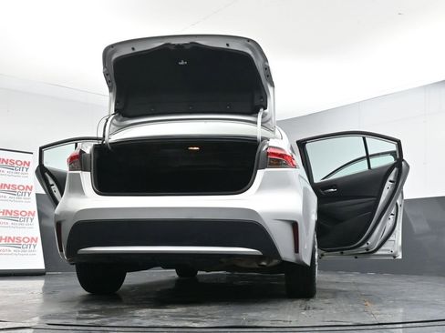 Used 2020 Toyota Corolla LE image 44