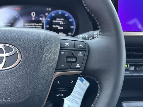 New 2026 Toyota Crown Signia XLE image 24