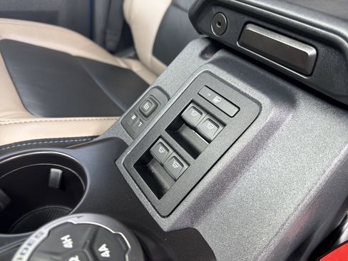 Used 2022 Ford Bronco Wildtrak AWD/4WD image 16