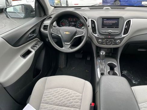 Used 2021 Chevrolet Equinox LS image 8