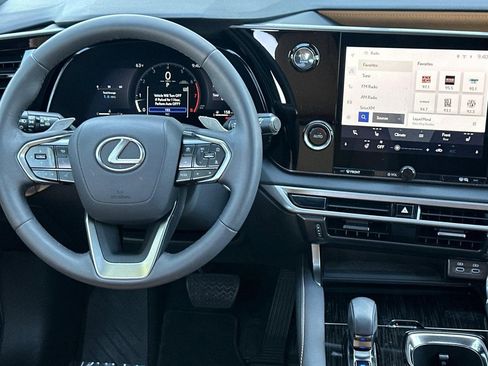 Certified 2025 Lexus RX 350 FWD w/ Technology Package image 26