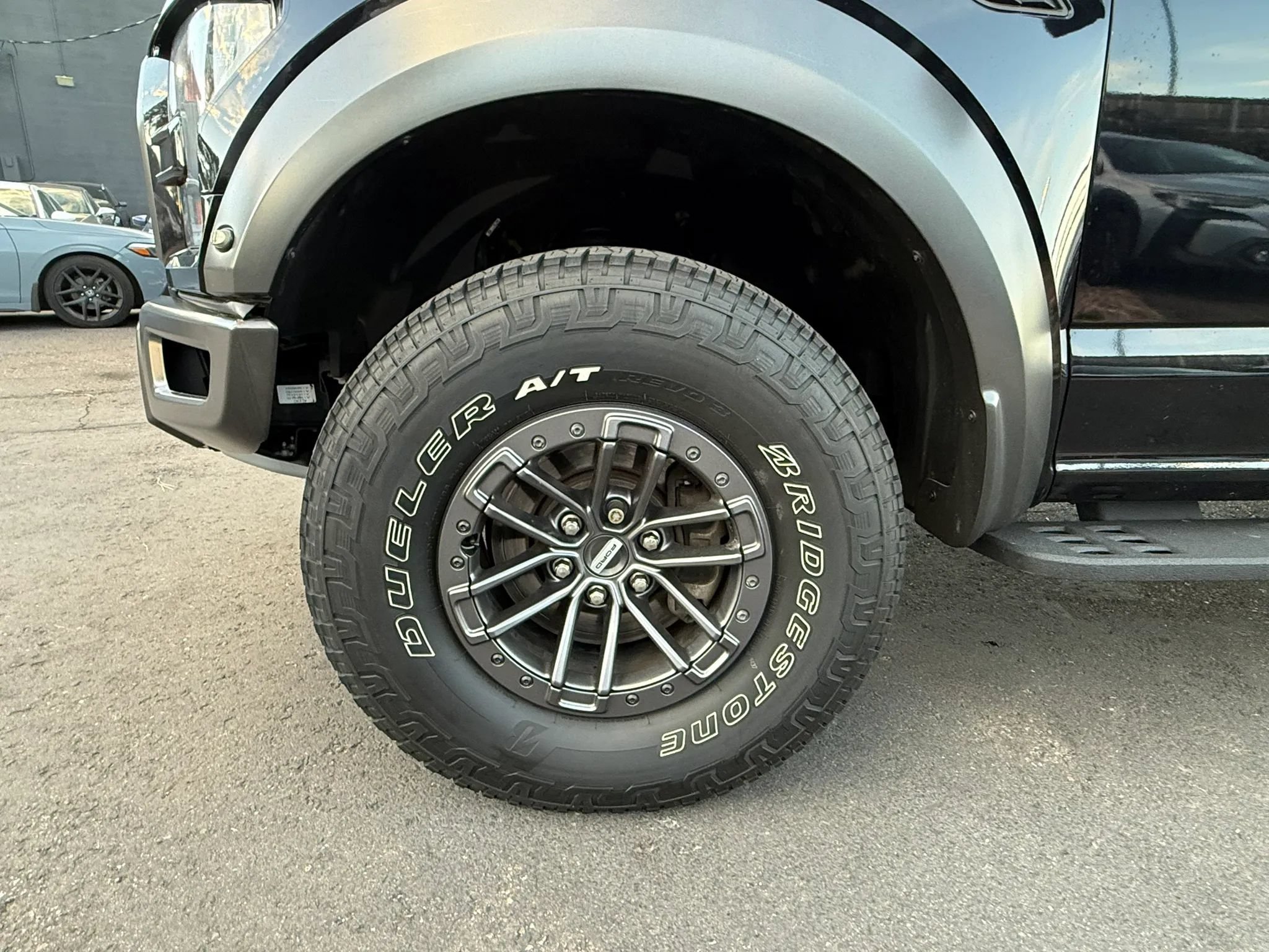 Used 2019 Ford F150 Raptor w/ Equipment Group 802A Luxury AWD/4WD image 12