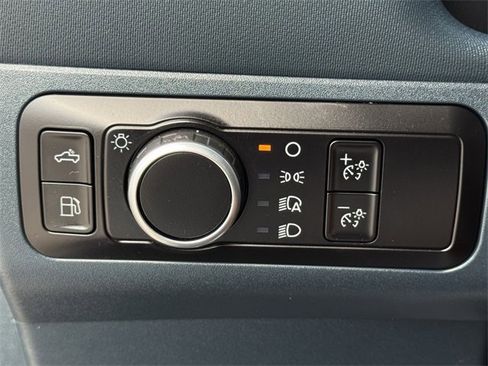 Certified 2025 Ford Maverick XL image 23