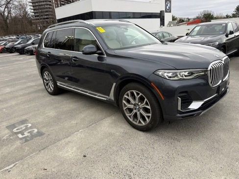 Used 2019 BMW X7 xDrive40i w/ Premium Package image 2
