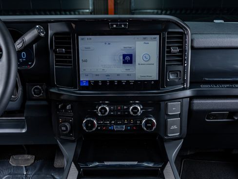 Used 2026 Ford F450 Lariat w/ FX4 Off-Road Package image 23