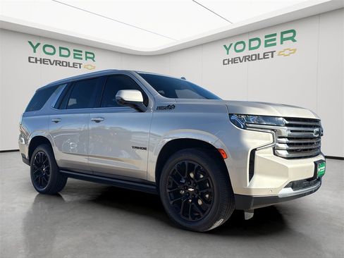 Used 2022 Chevrolet Tahoe High Country image 2